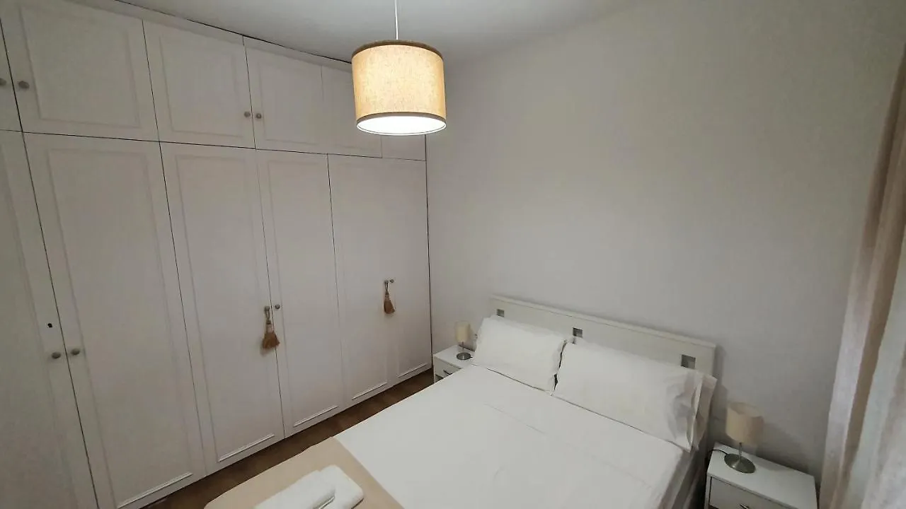 Opening Doors Sagrada Familia Apartment Barcelona