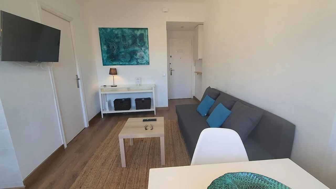 Opening Doors Sagrada Familia Apartment Barcelona