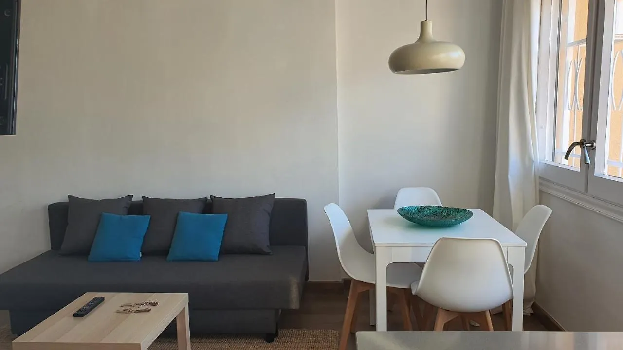 Opening Doors Sagrada Familia Apartment Barcelona